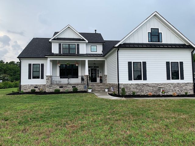 101 Osborn Ln, Seaford, VA 23696