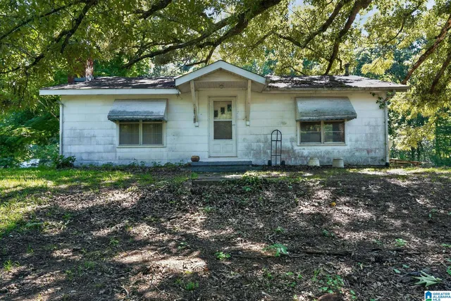 5501 Cruce Rd, Adamsville, AL 35005