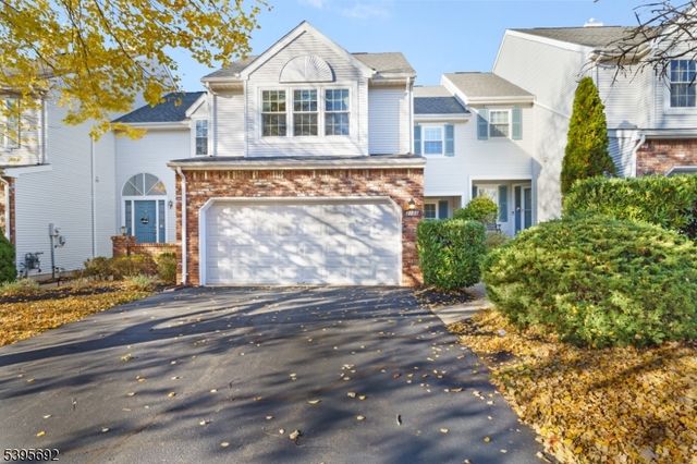 2103 Vroom Dr, Bridgewater, NJ 08807