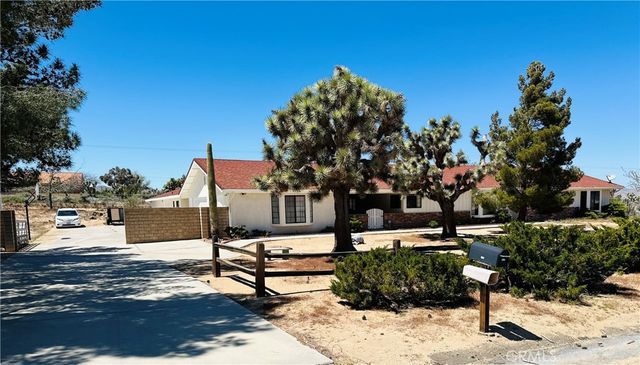 9104 Hermosa Ave, Yucca Valley, CA 92284