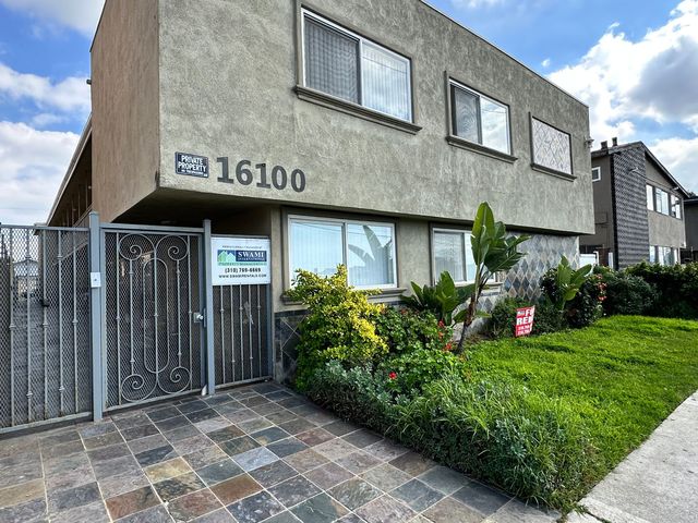 16100 Van Ness Ave  #8, Torrance, CA 90504