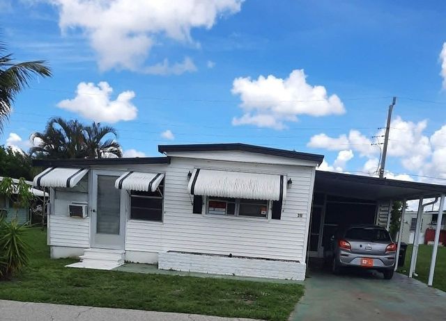 211 Tiel Ave, North Fort Myers, FL 33903