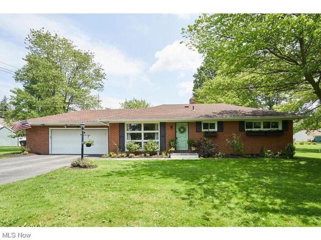 8151 Marianna Blvd, Broadview Heights, OH 44147