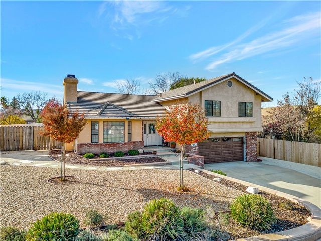 2481 Beechwood Dr, Paso Robles, CA 93446
