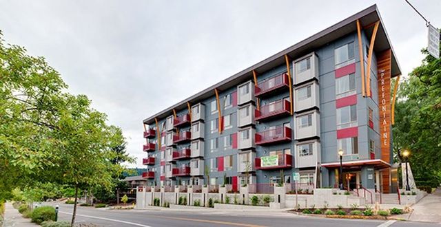 1801 University St #204-C, Eugene, OR 97403