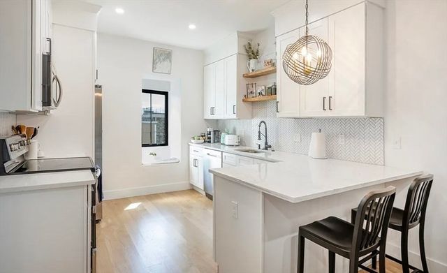 8 Viking St #3, Boston, MA 02127
