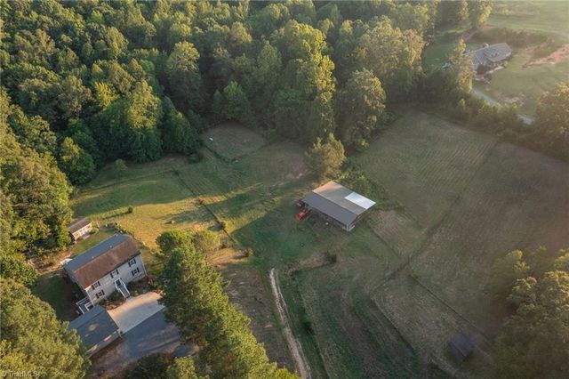 8655 Warner Rd, Kernersville, NC 27284