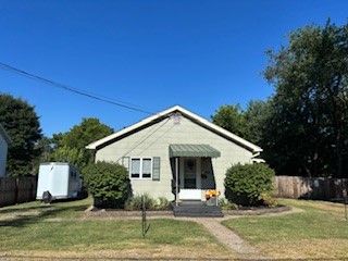 208 N  Depot St, Mount Pleasant, PA 15666