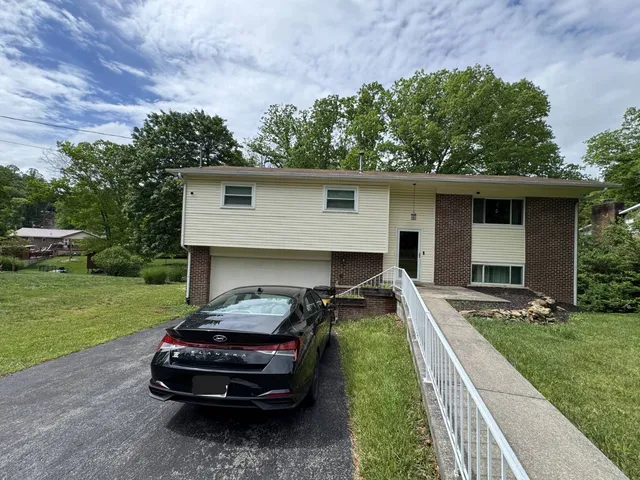 104 Elmridge Ct, Beckley, WV 25801