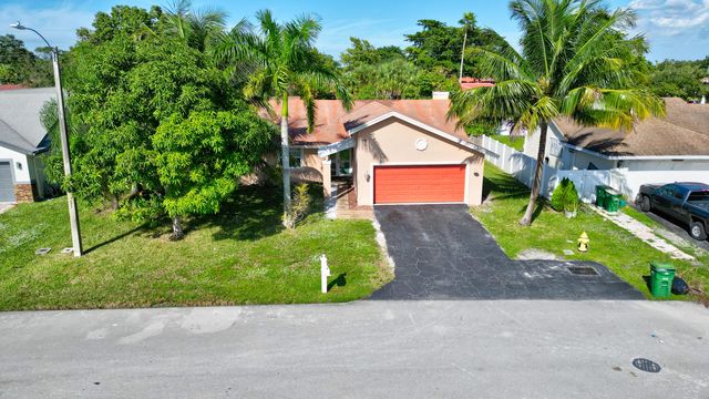 8321 NW 80th Pl, Fort Lauderdale, FL 33321