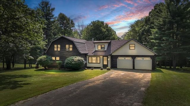39 Indian Summer Blvd, Windsor, NY 13865