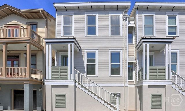 302 Lorch St #204, Savannah, GA 31401