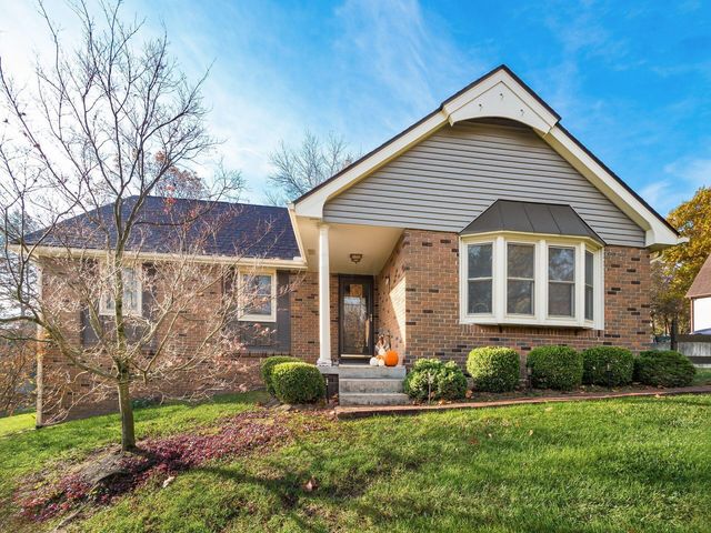 7571 Olentangy River Rd, Columbus, OH 43235