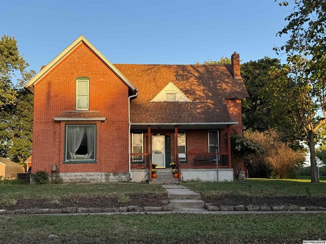 413 S  Carolina Ave, Mason City, IA 50401