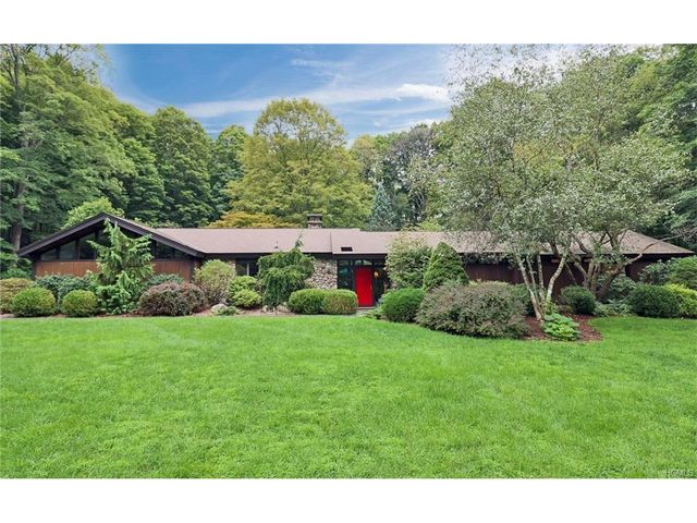 56 Lake Surprise Rd, Cold Spring, NY 10516