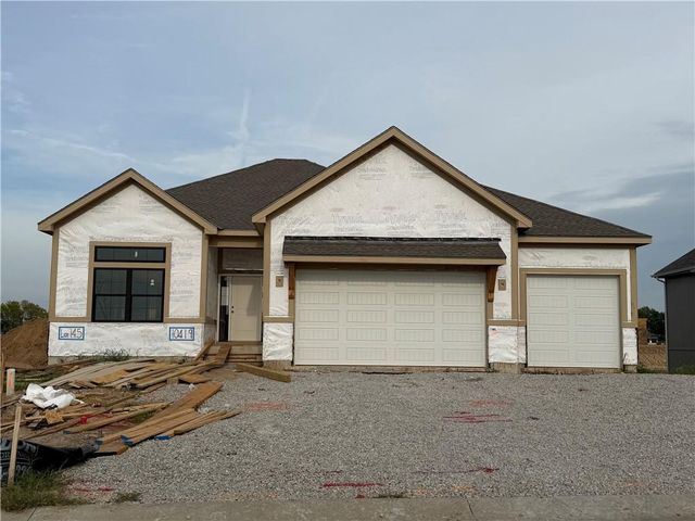 10419 N  Liberty St, Kansas City, MO 64155