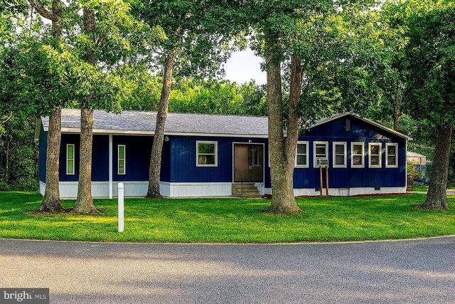 7811 David Pl, Millville, NJ 08332