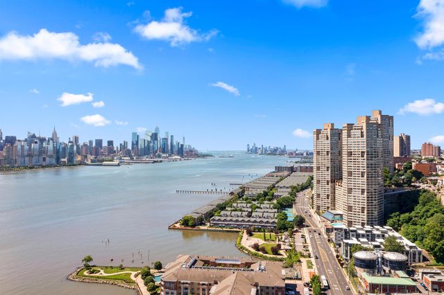 7002 Boulevard East #41-J, West New York, NJ 07093