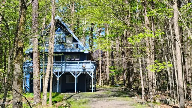 107 W  Creek View Dr, Gouldsboro, PA 18424