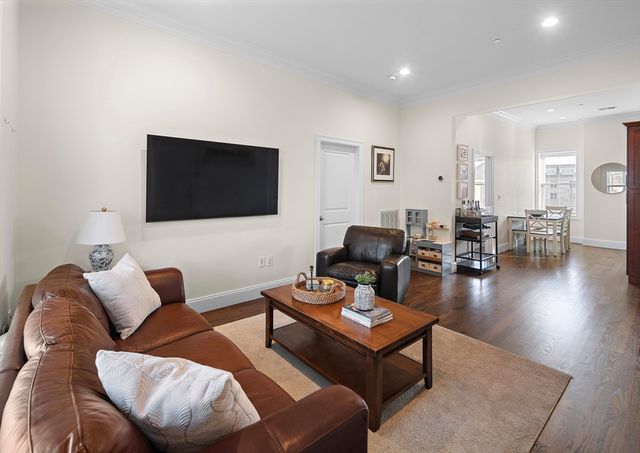 9-11 Ellwood St #4, Charlestown, MA 02129