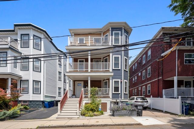 81 Conwell Ave #3, Somerville, MA 02144