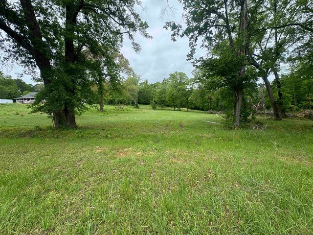 741 E  Wilkins Rd, Gladewater, TX 75647