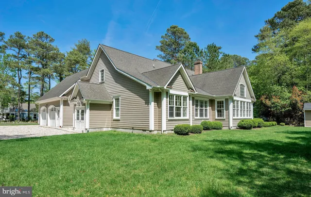 18 Short Rd, Bethany Beach, DE 19930
