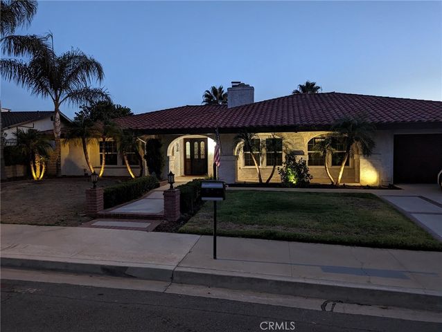 28439 Carriage Hill Dr, Highland, CA 92346