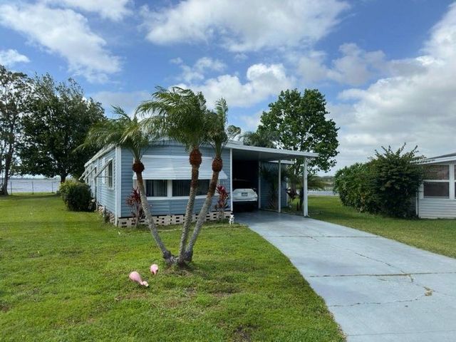 30 Hide A Way Ln, Winter Haven, FL 33881