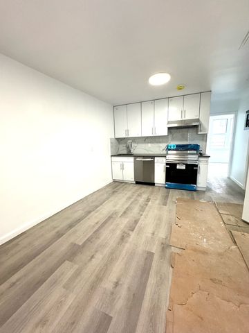 739 Newark Ave #2, Jersey City, NJ 07306