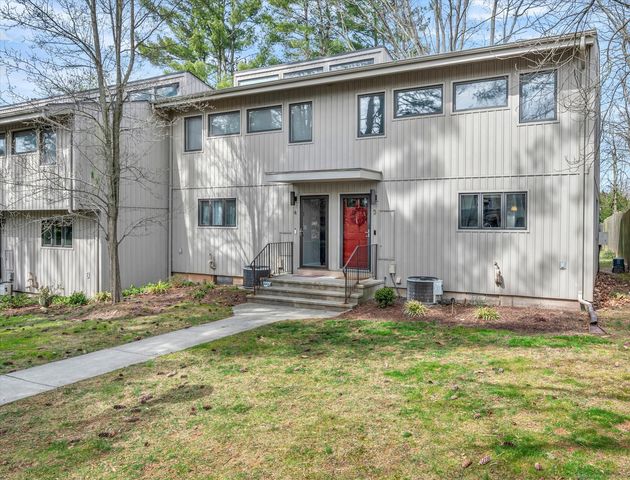 5 In Town Ter #5, Middletown, CT 06457