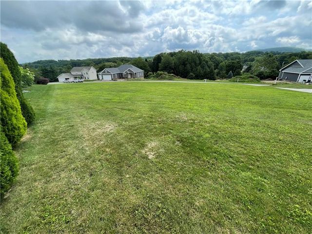 Huckleberry Rd, Indiana, PA 15701