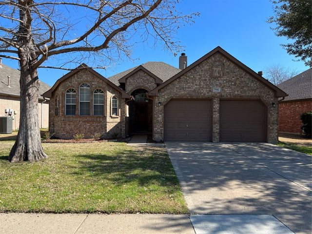 7916 Teal Dr, Fort Worth, TX 76137