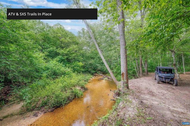 2 Sharps Creek Rd, Scottsville, VA 24590