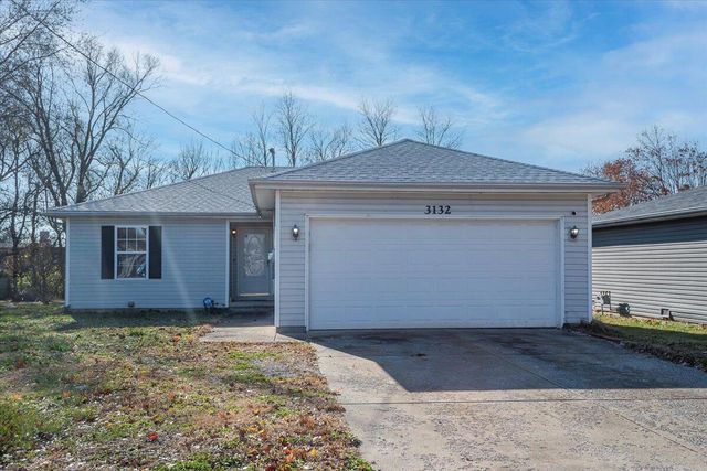 3132 West College Street, Springfield, MO 65802