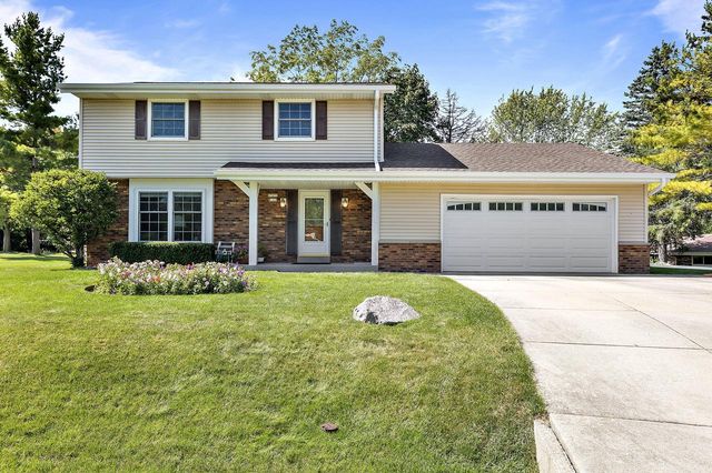 W162S7475 Erin COURT, Muskego, WI 53150