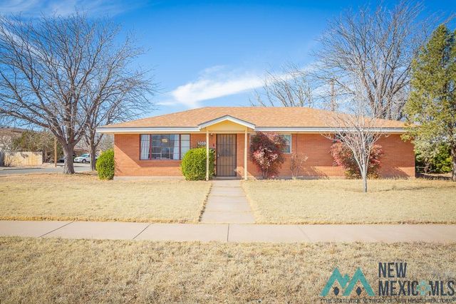 2002 Adams Dr, Roswell, NM 88203
