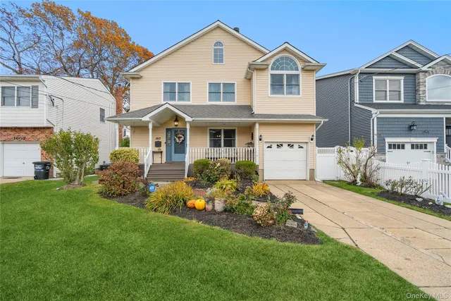 1617 Richard Avenue, Merrick, NY 11566