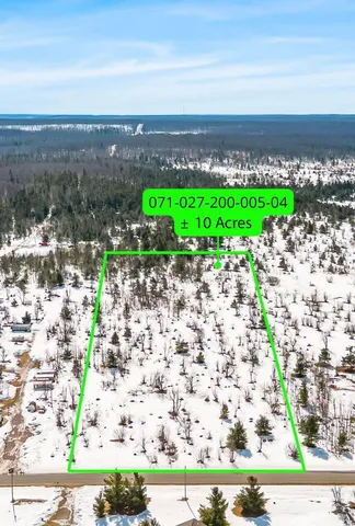Old Stump Rd, Gaylord, MI 49735