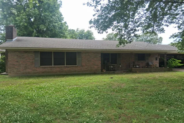 251 Saint Anthony St, Greenville, MS 38701