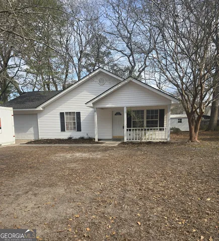 137 Rose Dr, Springfield, GA 31329