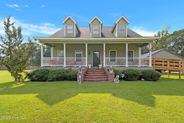 469 Noa Drive, Maxton, NC 28364