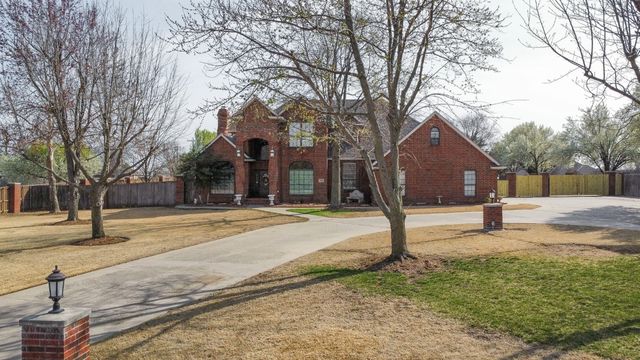 1500 SW 38th St, Moore, OK 73160