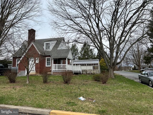 2503 Garfield Ave, West Lawn, PA 19609