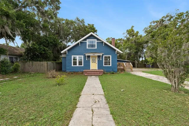 1016 Washington Ave, Eustis, FL 32726