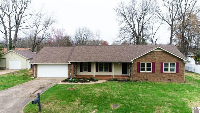 1512 Dudley Dr, Murray, KY 42071