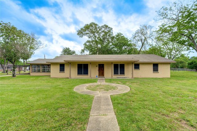 1745 Stone Rd, Pearland, TX 77581
