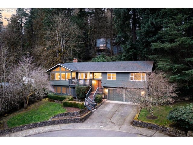 17787 Blue Heron Dr, Lake Oswego, OR 97034