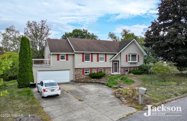 113 W  Hills Dr, Williamsport, PA 17701