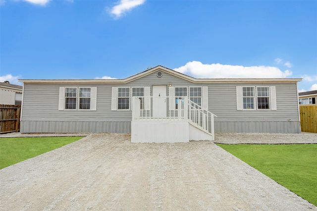 66 Road 5231, Cleveland, TX 77327